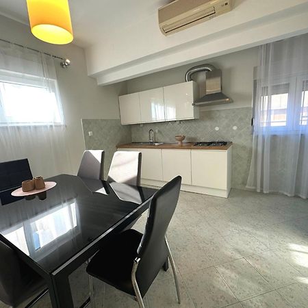 Spacious 3Bdr App In Center "Sunny Bayside" Задар Екстер'єр фото